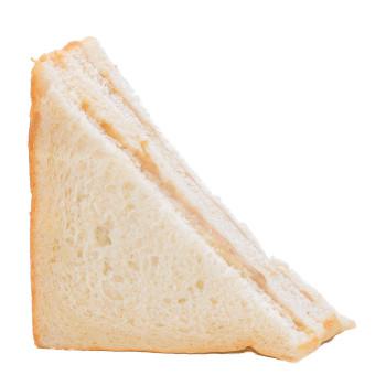 A sandwich with 3 sides.